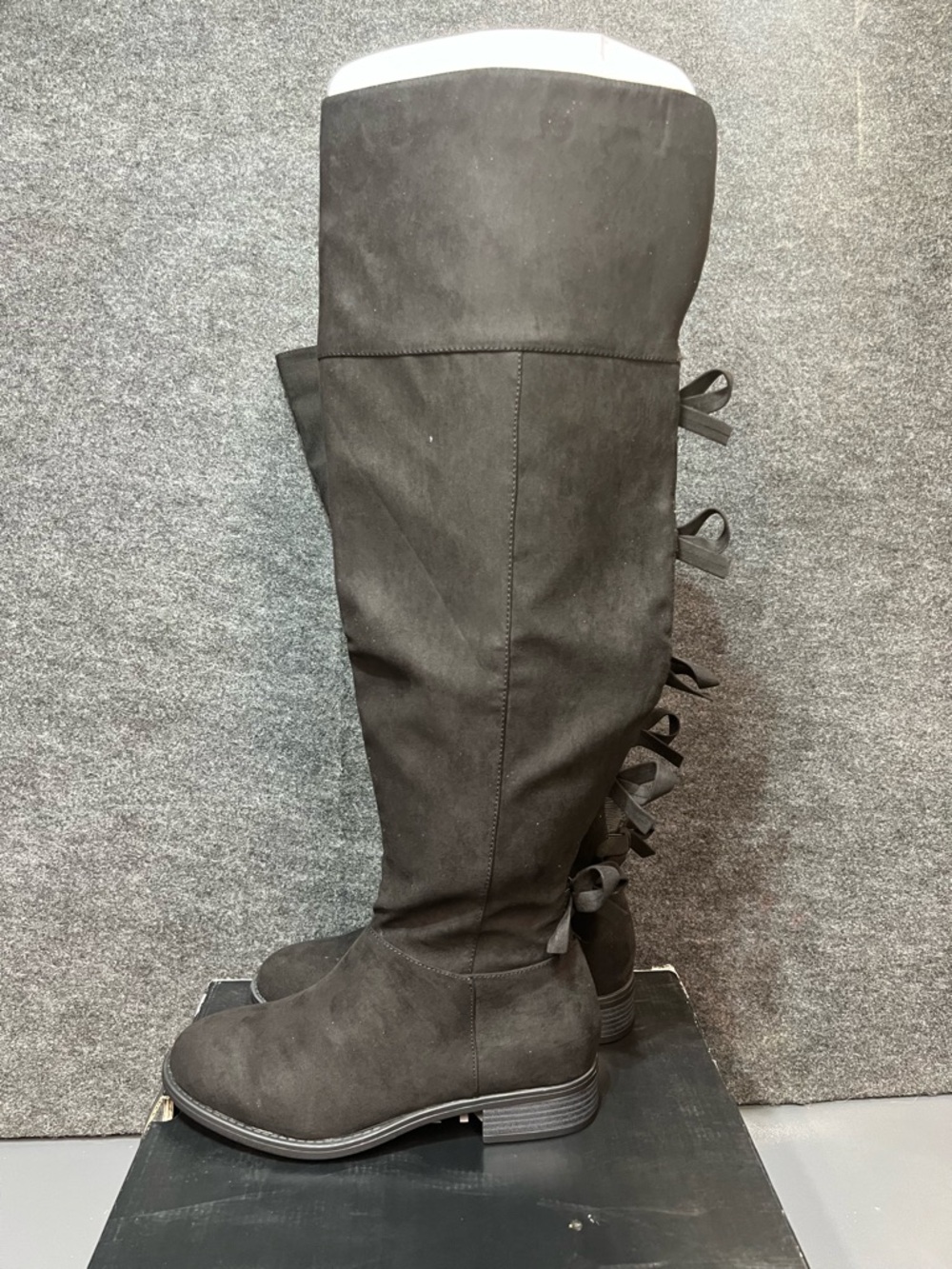 Torrid Bow Back OTK Boot - Faux Suede Black Size 9.5 WW - Picture 4 of 11